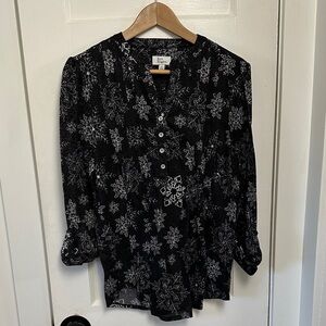Kim Rogers Black and White Floral Blouse